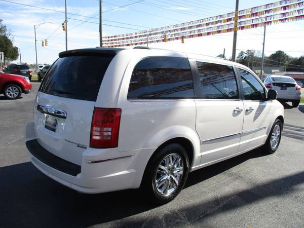 2010 Chrysler Town & Country 4dr Wagon Limited for sale in ALABASTER, AL – photo 4