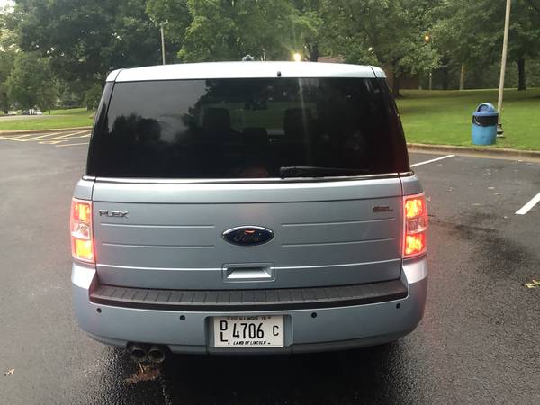 2009 Ford Flex SEL A MUST SEE!!FINANCING AVAILABLE!! for sale in Rock Island, IA – photo 7