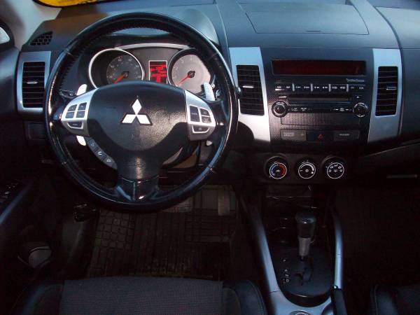 2008 Mitsubishi Outlander ES 4WD ( 6 MONTHS WARRANTY ) for sale in North Chelmsford, MA – photo 14