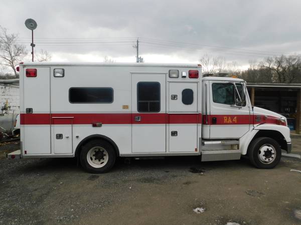 2003 Freightliner FL60 for sale in Upper Marlboro, District Of Columbia – photo 5