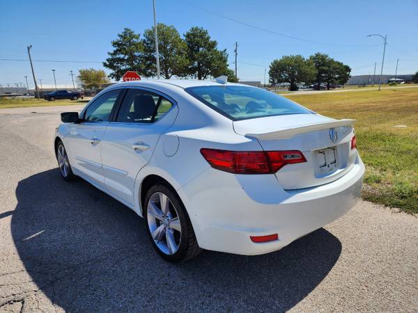 2014 Acura ILX 5-Spd AT - - by dealer - vehicle for sale in Wichita, KS – photo 5