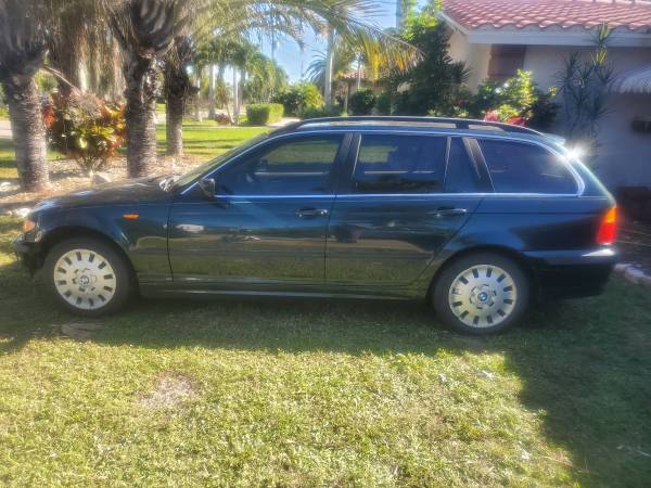 2002 BMW 325XI All Wheel Drive - cars & trucks - by owner - vehicle... for sale in Cape Coral, FL