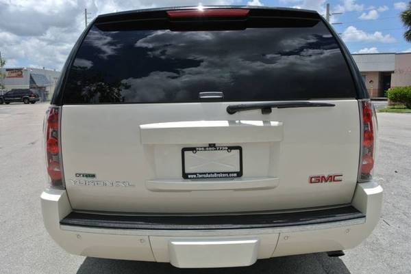 2011 GMC YUKON XL DENALI 1 OWNER! (tahoe escalade suburban esv lt... for sale in Miami, FL – photo 4