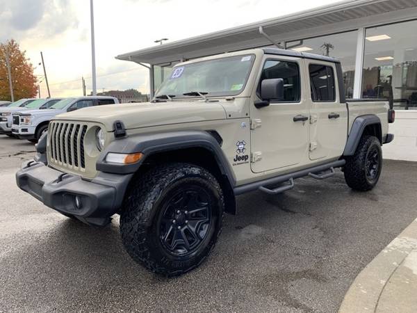 2020 Jeep Gladiator 4WD 4D Crew Cab/Truck Sport for sale in Saint Albans, WV – photo 7