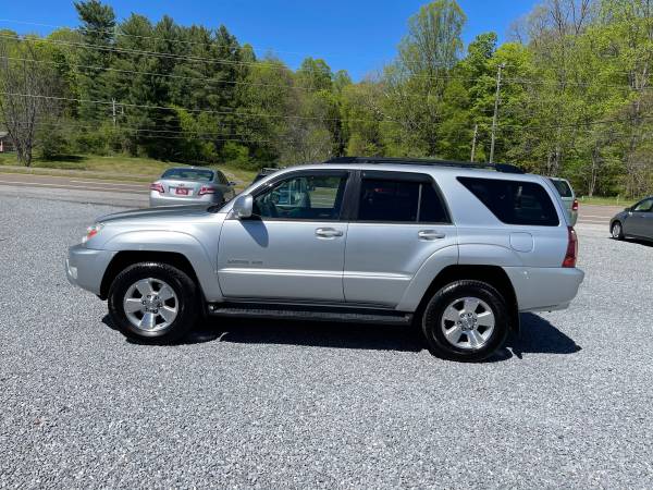 2005 Toyota 4Runner Limited - - by dealer - vehicle for sale in Bristol, TN – photo 2
