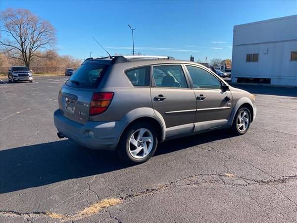 2003 Pontiac Vibe Base - wagon - cars & trucks - by dealer - vehicle... for sale in Waterford, MI – photo 4