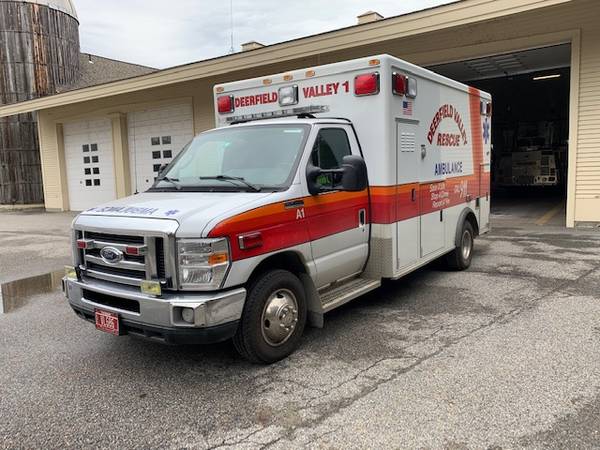2009 Ford E450 Ambulance - cars & trucks - by owner - vehicle... for sale in Wilmington, VT – photo 2