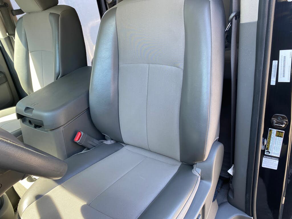 2017 Nissan NV Passenger SV V8 for sale in Edmonds, WA – photo 19
