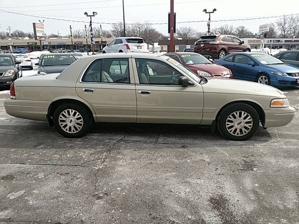 2003 Ford Crown Victoria LX for sale in Greenfield, WI – photo 12