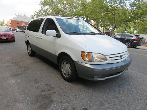 2003 Toyota Sienna XLE Minivan 1 Owner!No Accidents!Runs Great! for sale in Brooklyn, NY – photo 2