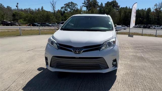 2019 Toyota Sienna XLE for sale in Picayune, MS – photo 3