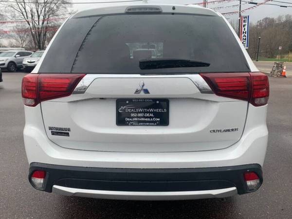 2018 Mitsubishi Outlander Se AWD (Great MPG! GUARANTEED APPROVAL! for sale in Other, MN – photo 6