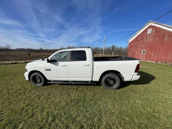2017 Ram 1500 - overland base for sale in Other, MI