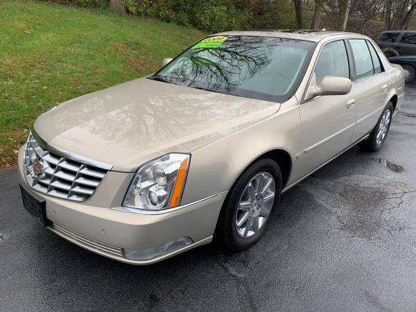 2009 Cadillac DTS Luxury 5 Passenger 4dr Sedan - cars & trucks - by... for sale in Hamilton, OH – photo 3