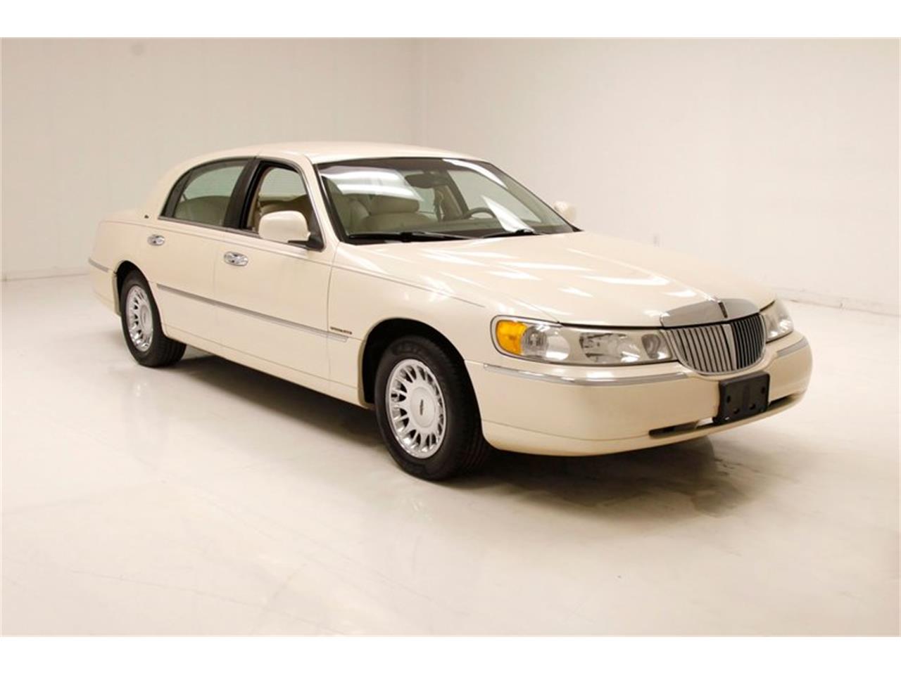1998 Lincoln Town Car for sale in Morgantown, PA – photo 6