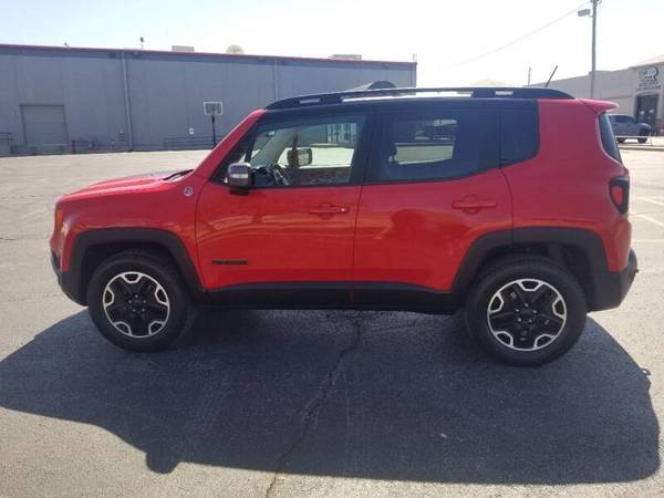 2016 Jeep Renegade Trailhawk 4X4 - Leather & Loaded! - cars & for sale in Tulsa, OK – photo 6