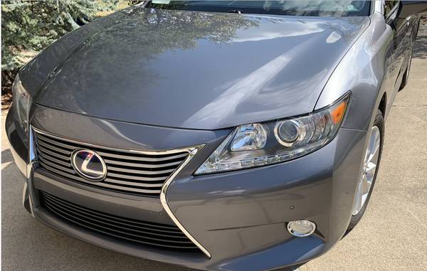 2013 Lexus ES 300h Sedan with Ultra Luxury Package – GREAT Shape! for sale in Mason, OH – photo 4