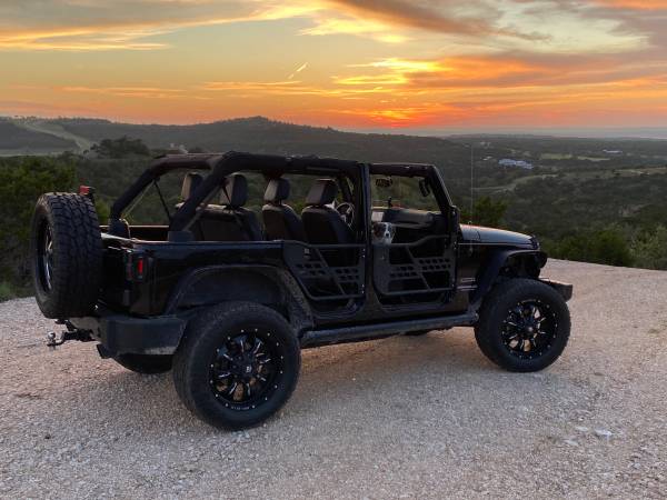 2016 Jeep Wrangler Unlimited 4D for sale in Round Rock, TX – photo 3