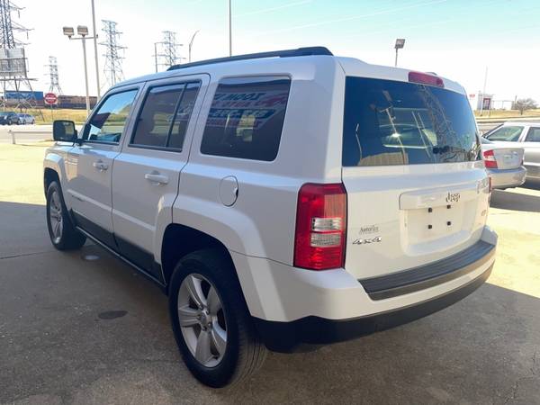 2016 Jeep Patriot 4WD 4dr Latitude - - by dealer for sale in Fort Worth, TX – photo 3