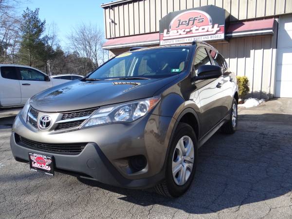 2015 Toyota Rav4 LE All wheel drive - Very Clean! for sale in Londonderry, ME – photo 3
