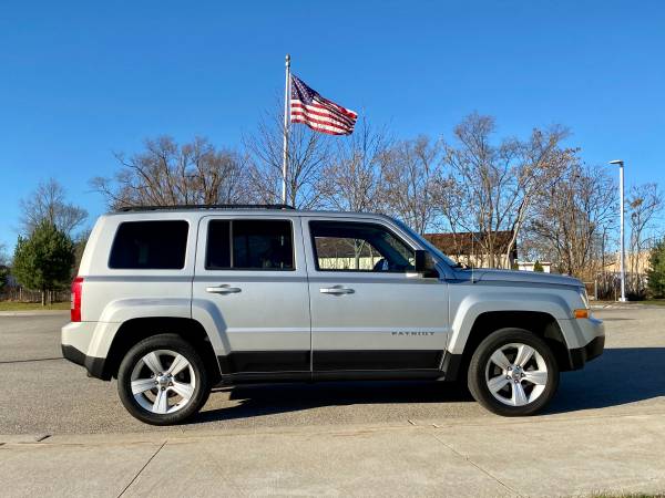 2014 JEEP PATRIOT LATITUDE *** 4WD *** HEATED SEATS *** VERY CLEAN... for sale in Jenison, MI – photo 2