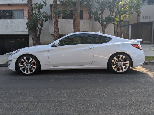 The Perfect 2016 Hyundai Genesis Coupe Ultimate for sale in Los Angeles, CA – photo 2