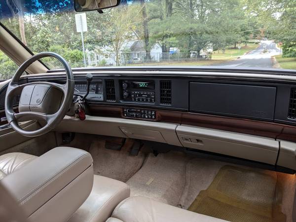 Buick LeSabre SENIOR OWNED -DRIVEN LESS THAN 6500 MILES A YEAR-LEATHER for sale in Powder Springs, GA – photo 15