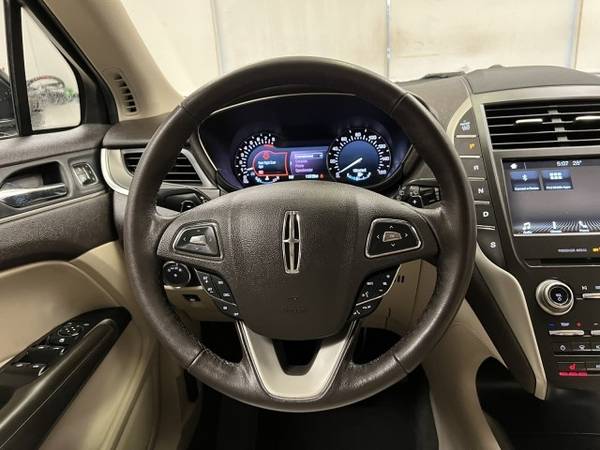 2017 Lincoln MKC Premiere - - by dealer - vehicle for sale in Akron, OH – photo 22