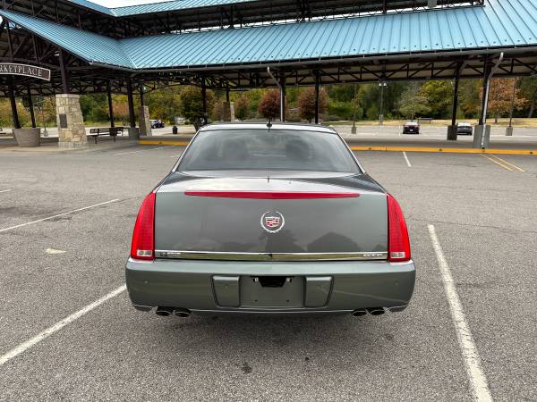2008 Cadillac DTS ( LOW MILES ) - - by dealer for sale in Shawnee, MO – photo 19
