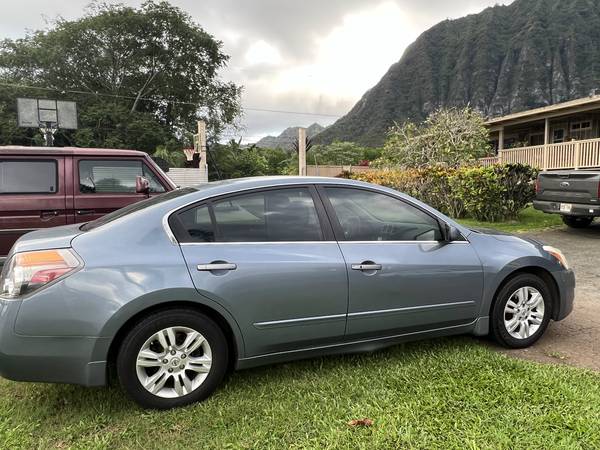 2012 Nissan Altima, 60K Miles, Great Condition - - by for sale in Waimanalo, HI – photo 2