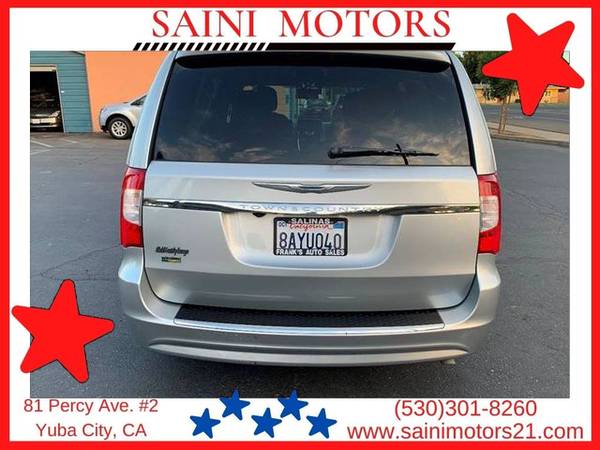2011 Chrysler Town & Country - Easy Financing Available! - cars &... for sale in Yuba City, CA – photo 3