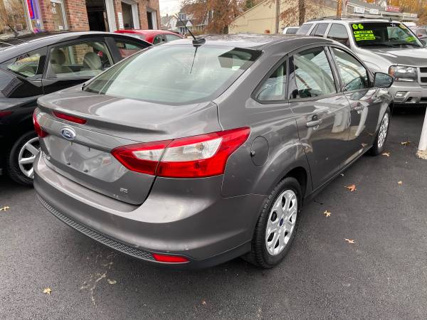 2012 FORD FOCUS SE SEDAN - cars & trucks - by dealer - vehicle... for sale in Milford, CT – photo 5