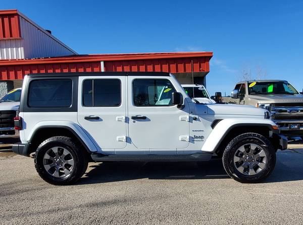 2019 Jeep Wrangler Unlimited Sahara 1 Owner w/ 14k Miles! - cars &... for sale in Green Bay, WI – photo 3