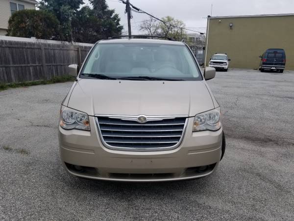 2009 Chrysler Town & Country Touring for sale in Island Park, NY – photo 21