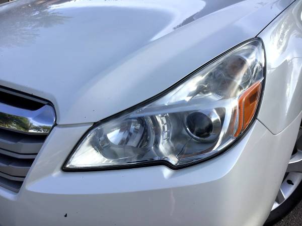 2013 Subaru Outback 2.5i Premium Wagon 4D - cars & trucks... for sale in Tucson, AZ – photo 5
