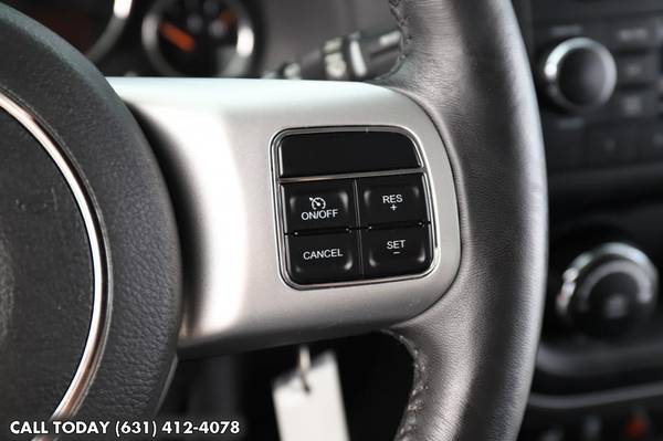 2017 JEEP Compass Latitude 4x4 Crossover SUV for sale in Amityville, NY – photo 16