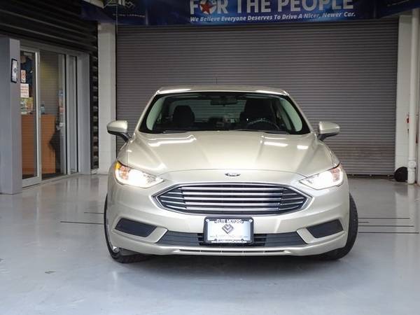 2017 Ford Fusion Hybrid SE !!Bad Credit, No Credit? NO PROBLEM!! for sale in WAUKEGAN, IL – photo 2