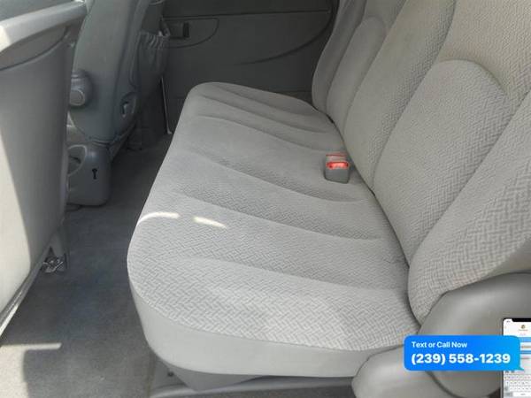 2007 Chrysler Town Country Minivan - Lowest Miles / Cleanest Cars In F for sale in Fort Myers, FL – photo 8