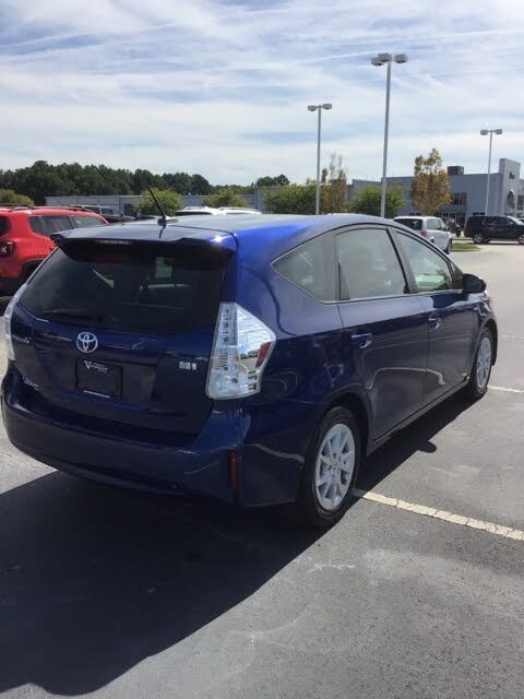 2013 Toyota Prius v Three FWD for sale in Wilson, NC – photo 9