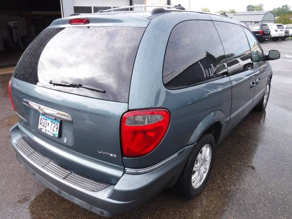 2005 Chrysler Town and Country Limited 4dr Extended Mini Van 164056 Mi for sale in Saint Bonifacius, MN – photo 4