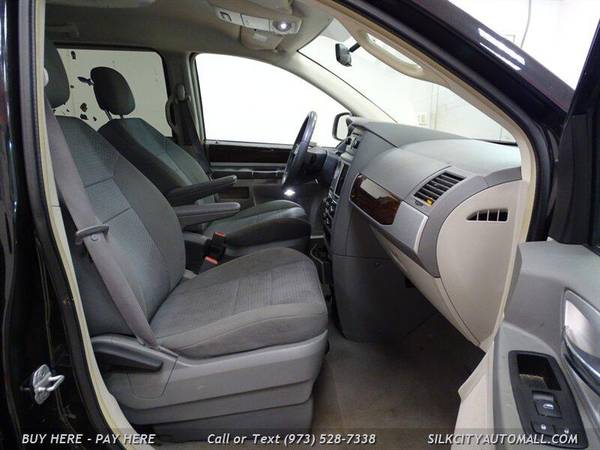 2010 Chrysler Town Country Touring Minivan Touring 4dr Mini-Van - AS for sale in Paterson, NJ – photo 17