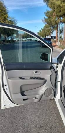 2008 KIA RONDO LX Compact Sport Utility - - by for sale in Las Vegas, NV – photo 14