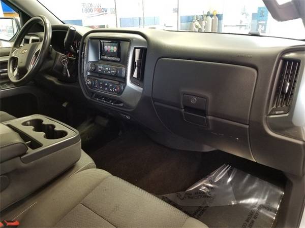 2015 Chevy *Chevrolet* *Silverado* *1500* LT pickup Silver Ice for sale in Waterford Township, MI – photo 20