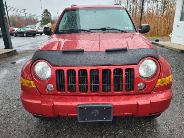 2007 Jeep Liberty 4x4 Clean Out Of State No Rust 2 Owners No... for sale in Oswego, NY – photo 2