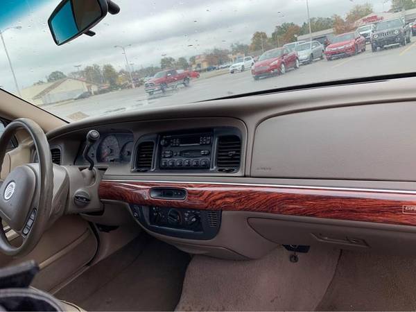 2002 Grand Marquis GS 4D - cars & trucks - by owner - vehicle... for sale in Louisville, KY – photo 3