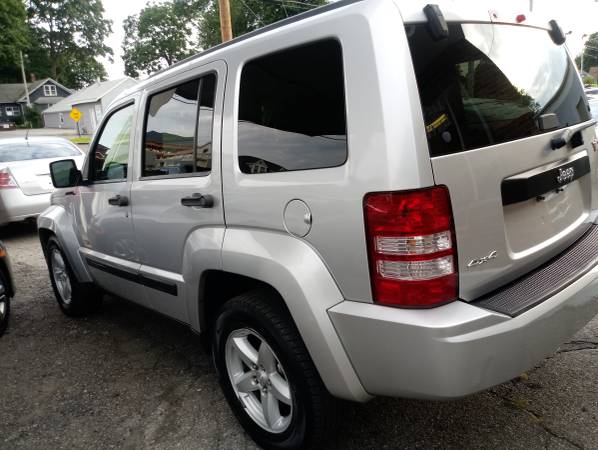 09 JEEP LIBERTY 4X4 for sale in Milford, CT – photo 4