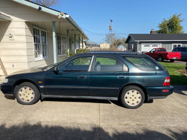 JDM factory right hand drive 1995 Honda Accord wagon for sale in Albany, OR – photo 5