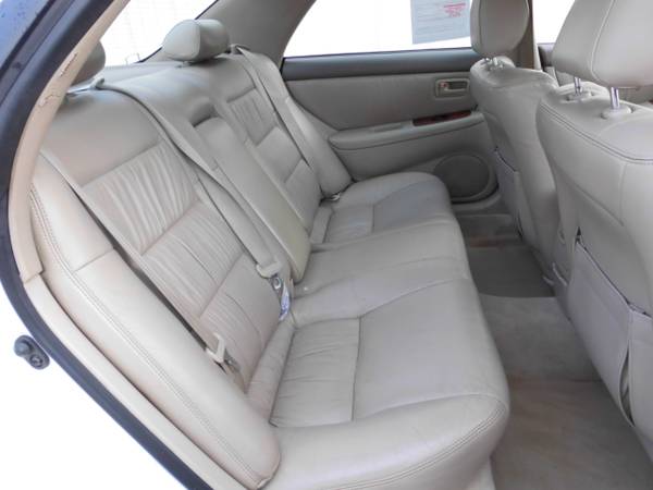 1999 Lexus ES 300 Base - - by dealer - vehicle for sale in Wilmington, OH – photo 8