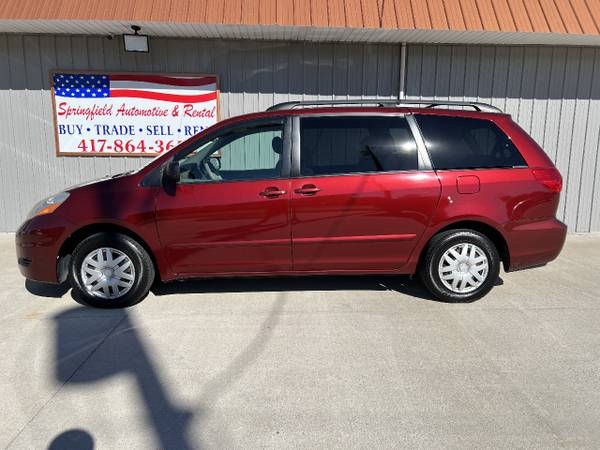 2006 Toyota Sienna LE 7-Passenger - - by dealer for sale in Springfield, MO – photo 2