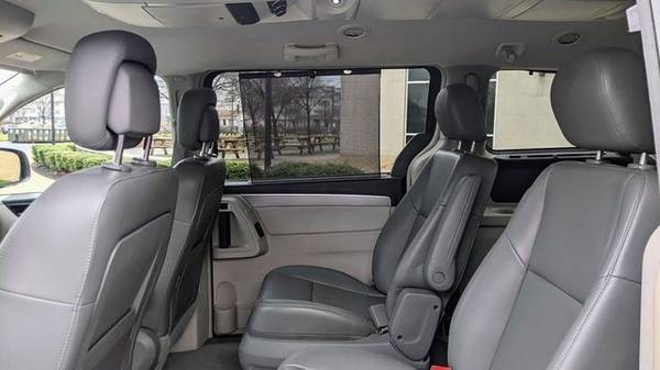 2012 Volkswagen Routan SE - - by dealer - vehicle for sale in Other, NJ – photo 10